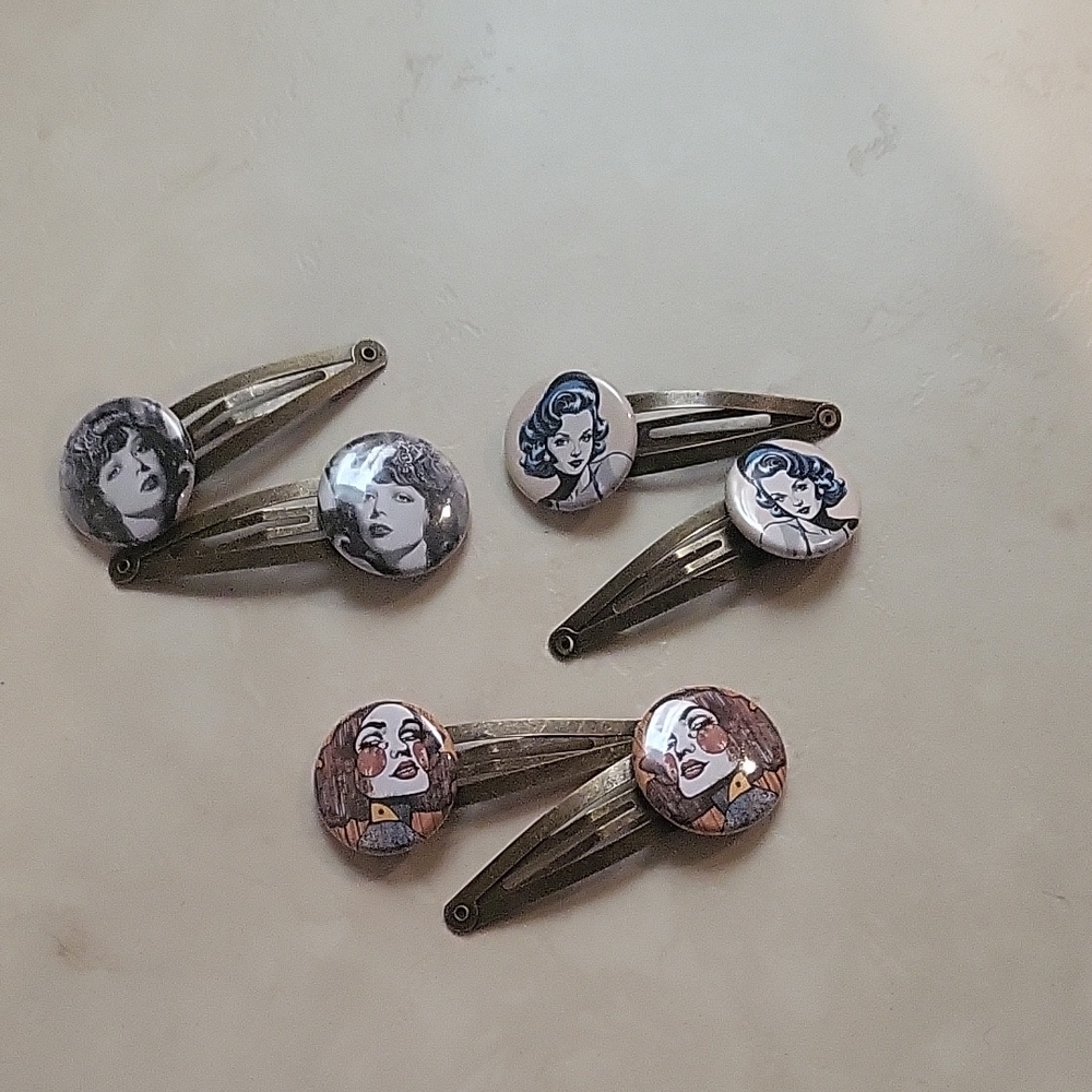 Vintage Style Hair Clips with Artistic Designs